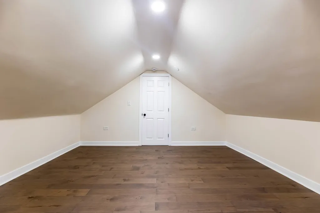 5535 South Fairfield Avenue Chicago IL 60629