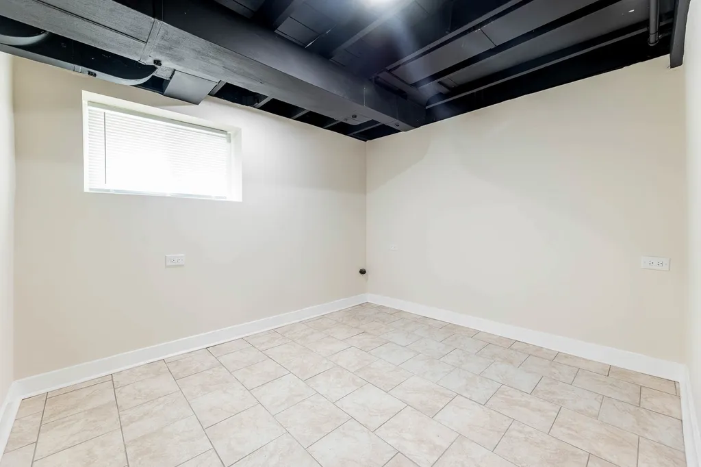 5535 South Fairfield Avenue Chicago IL 60629