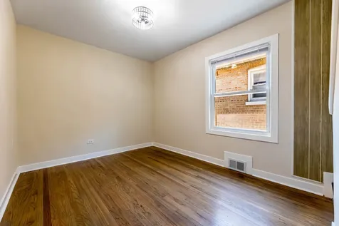 5535 South Fairfield Avenue Chicago IL 60629