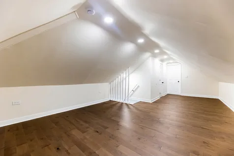 5535 South Fairfield Avenue Chicago IL 60629