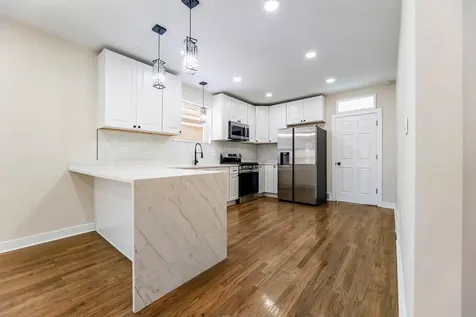 5535 South Fairfield Avenue Chicago IL 60629