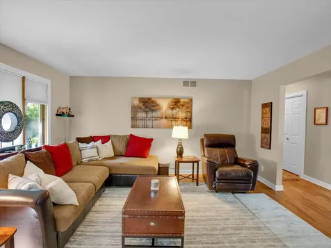 1441 Ramsey Close Rockford IL 61107