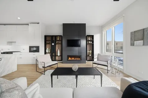 4256 West Belmont Avenue Chicago IL 60641
