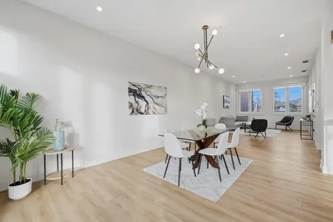 4256 West Belmont Avenue Chicago IL 60641