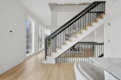 4256 West Belmont Avenue Chicago IL 60641