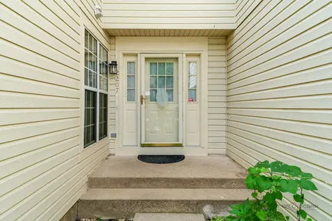 2207 Seaver Lane Hoffman Estates IL 60169