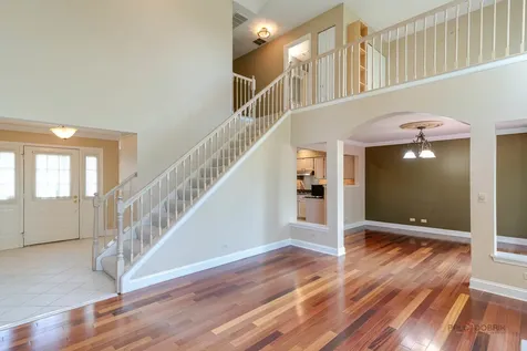 2207 Seaver Lane Hoffman Estates IL 60169
