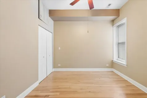 4220 South Champlain Avenue Chicago IL 60653