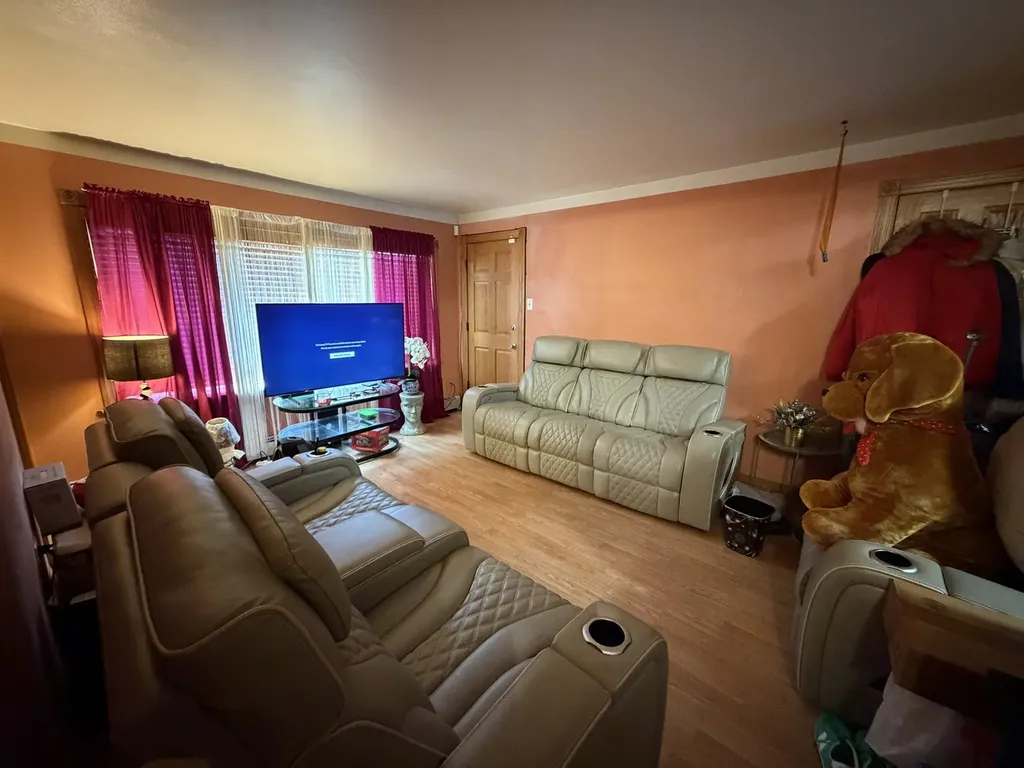 6313 South Oak Park Avenue Chicago IL 60638
