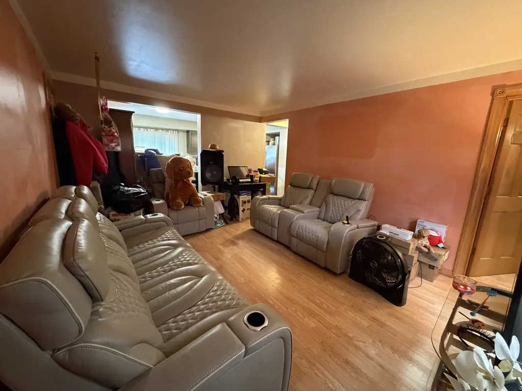 6313 South Oak Park Avenue Chicago IL 60638