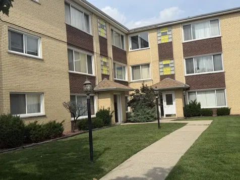 6313 South Oak Park Avenue Chicago IL 60638