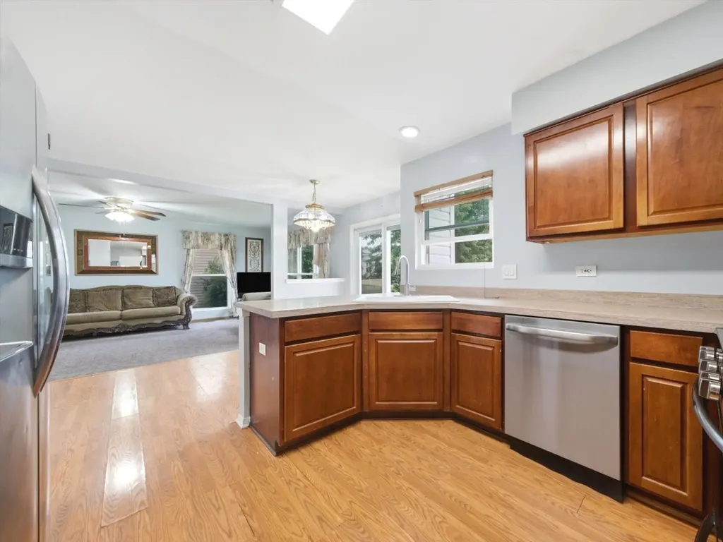 601 Greystone Lane Bolingbrook IL 60440