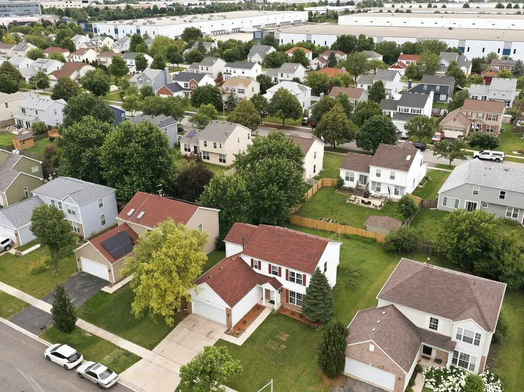 601 Greystone Lane Bolingbrook IL 60440