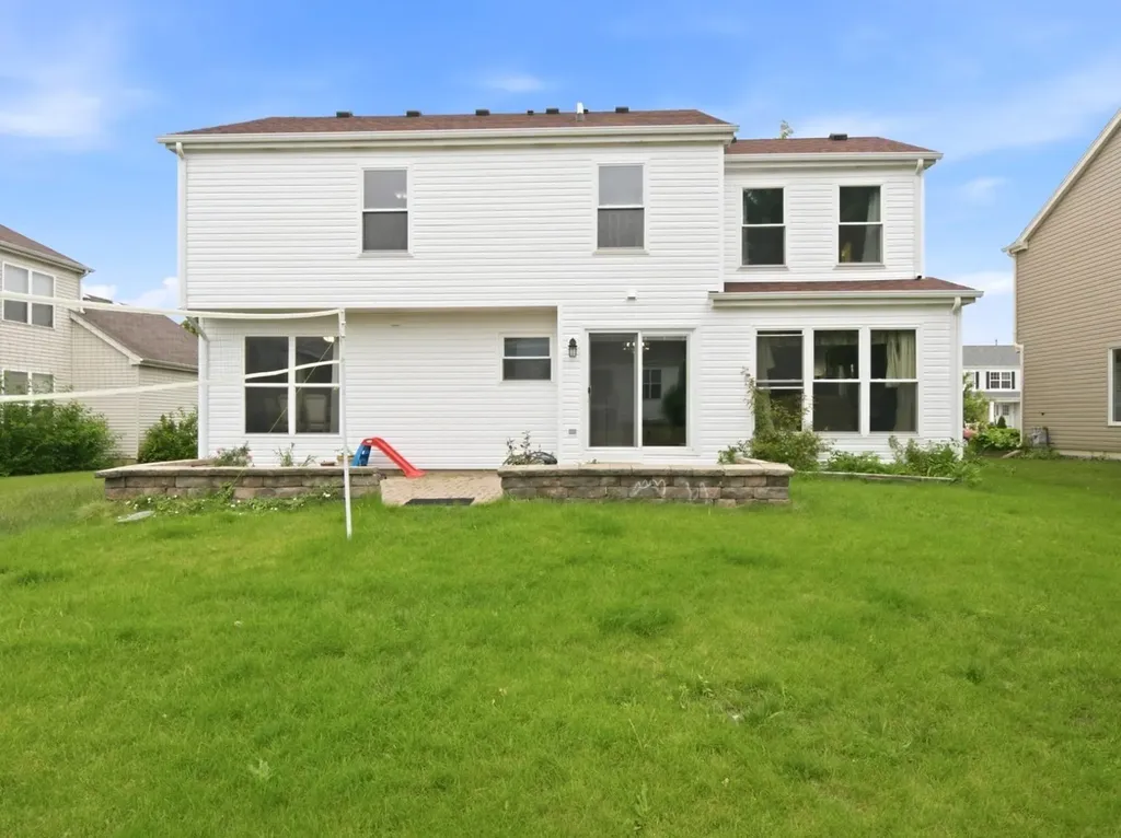 601 Greystone Lane Bolingbrook IL 60440