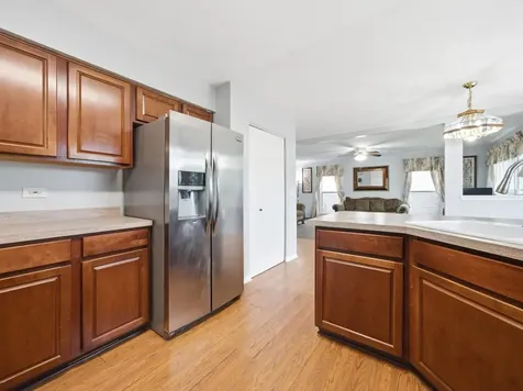 601 Greystone Lane Bolingbrook IL 60440