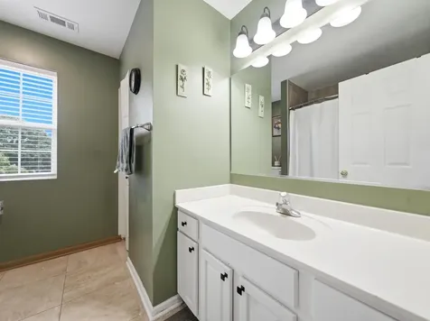 601 Greystone Lane Bolingbrook IL 60440