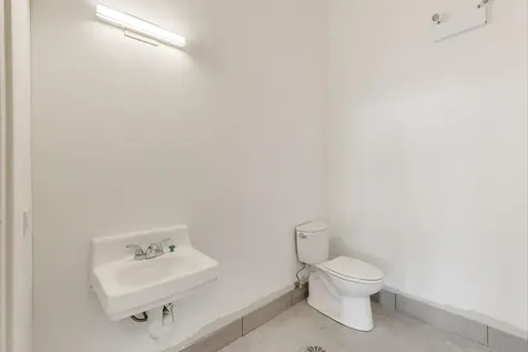 1619 West Lawrence Avenue Chicago IL 60640