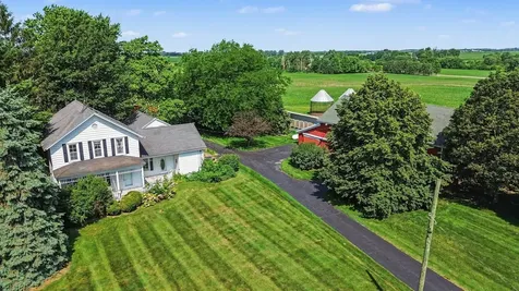 28548 South Cottage Grove Avenue Beecher IL 60401
