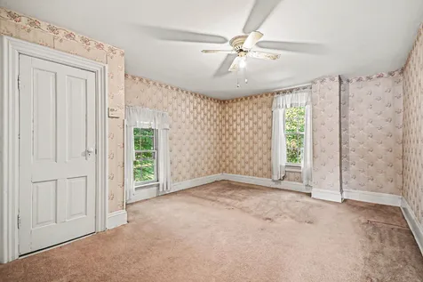28548 South Cottage Grove Avenue Beecher IL 60401