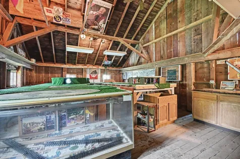28548 South Cottage Grove Avenue Beecher IL 60401