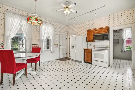 28548 South Cottage Grove Avenue Beecher IL 60401