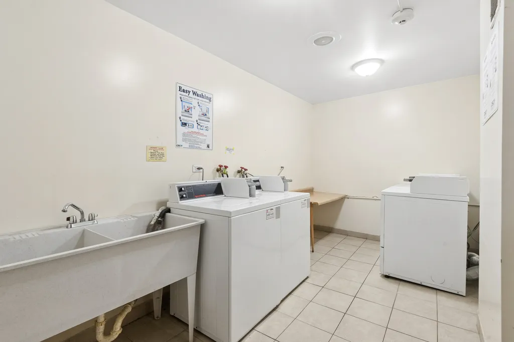 5251 Galitz Street Skokie IL 60077