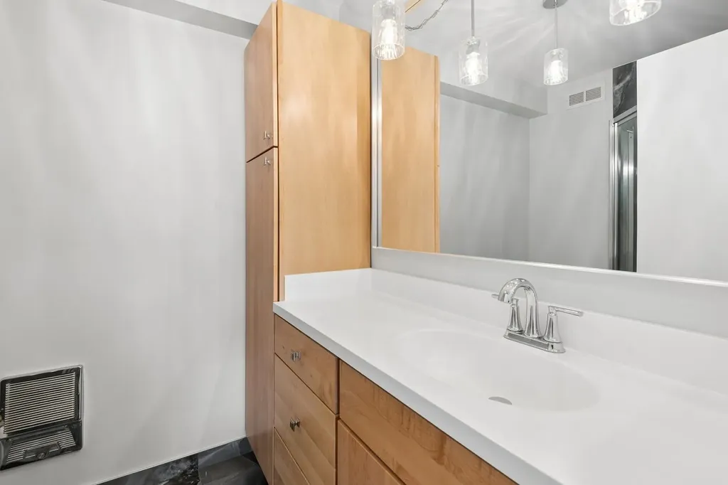 5251 Galitz Street Skokie IL 60077