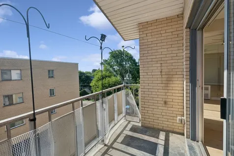 5251 Galitz Street Skokie IL 60077