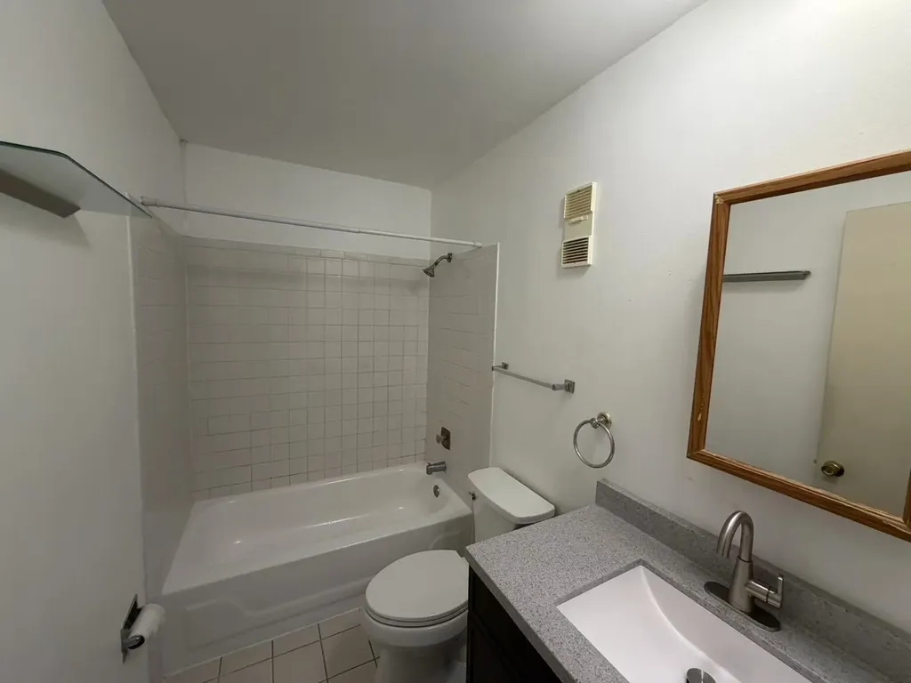 535 Brookside Drive Westmont IL 60559