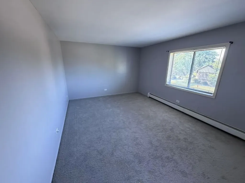 535 Brookside Drive Westmont IL 60559
