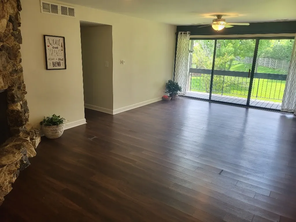 5843 Doe Circle Westmont IL 60559