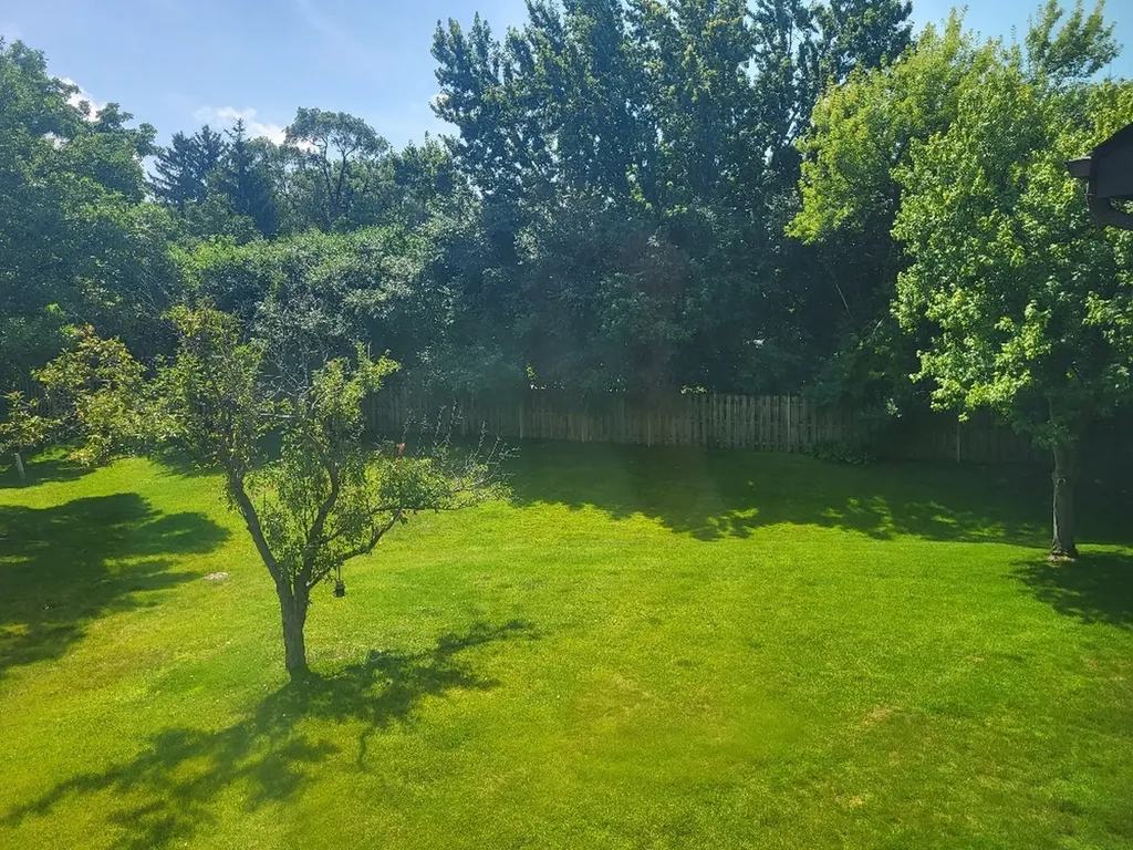 5843 Doe Circle Westmont IL 60559