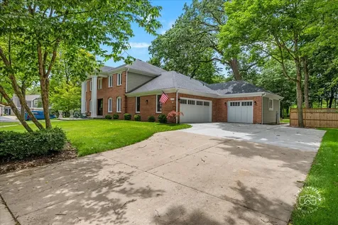 1415 Heatherton Drive Naperville IL 60563