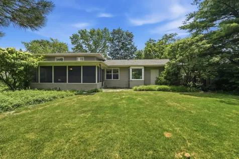 742 East Baldwin Road Palatine IL 60074
