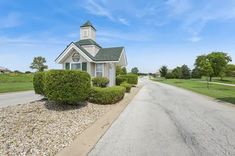 22975 Westwind Drive Richton Park IL 60471