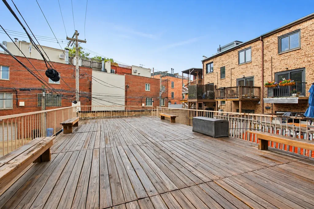 319 West Webster Avenue Chicago IL 60614