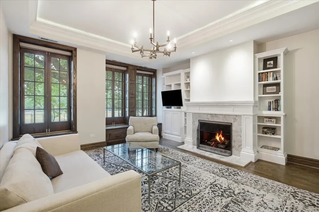 319 West Webster Avenue Chicago IL 60614