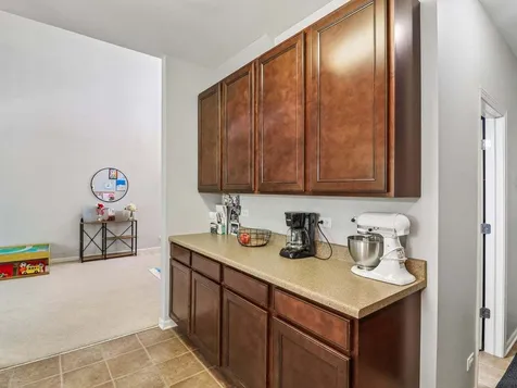 512 South Jade Lane Round Lake IL 60073