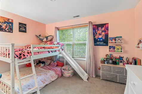 512 South Jade Lane Round Lake IL 60073