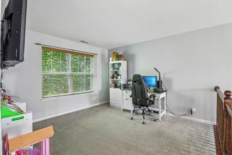 512 South Jade Lane Round Lake IL 60073