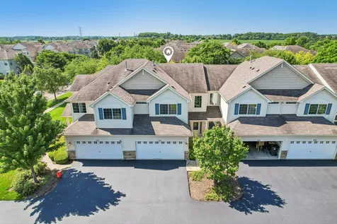 512 South Jade Lane Round Lake IL 60073