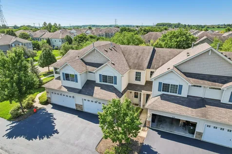 512 South Jade Lane Round Lake IL 60073