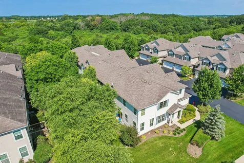 512 South Jade Lane Round Lake IL 60073