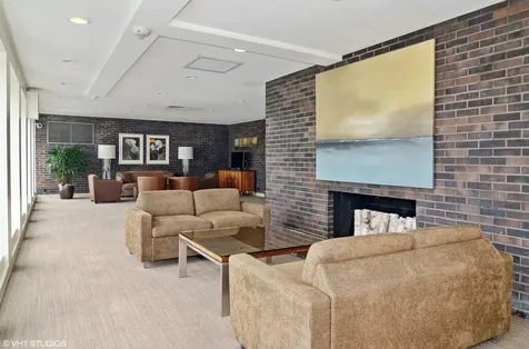 260 East Chestnut Street Chicago IL 60611