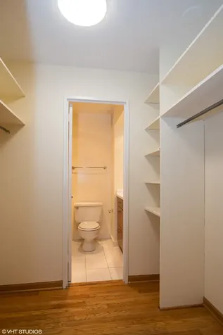 260 East Chestnut Street Chicago IL 60611