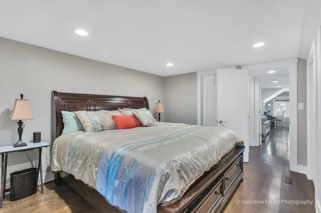 6007 North Newburg Avenue Chicago IL 60631