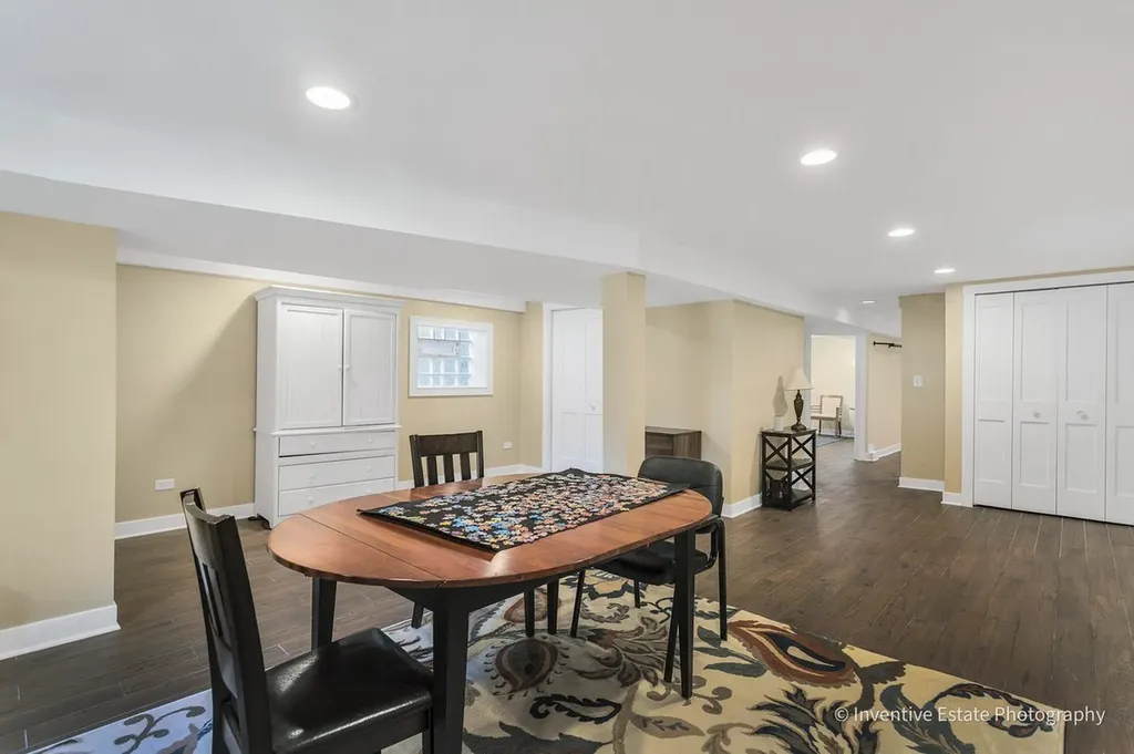 6007 North Newburg Avenue Chicago IL 60631