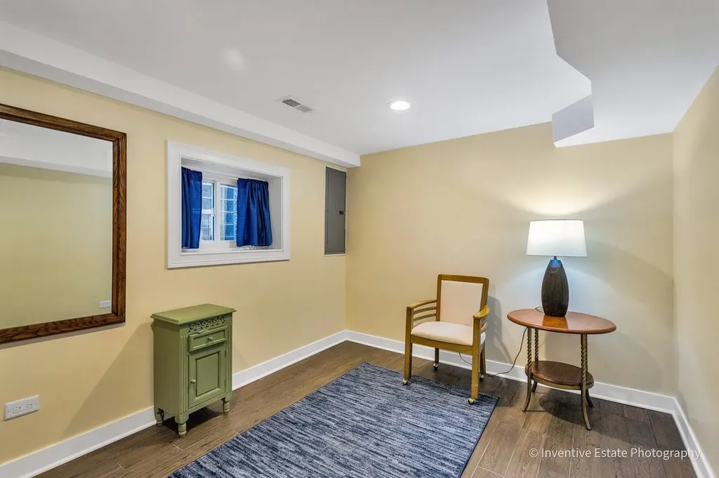 6007 North Newburg Avenue Chicago IL 60631