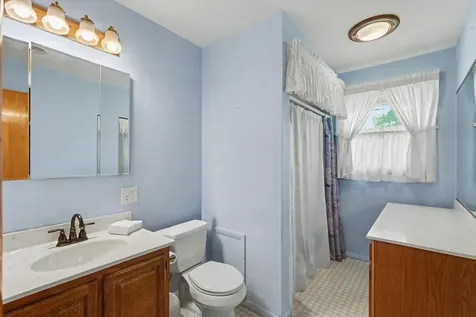 414 South Seymour Street Oakwood IL 61858