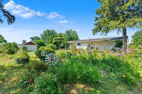 414 South Seymour Street Oakwood IL 61858